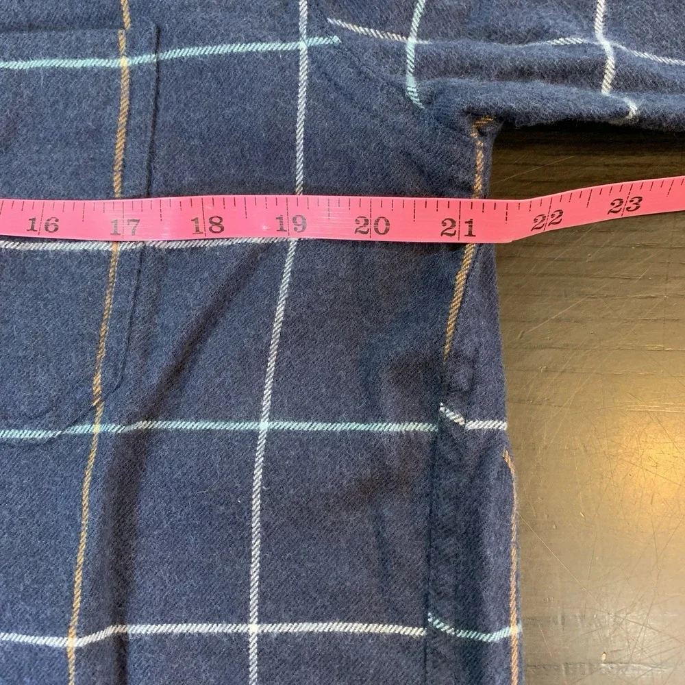J Crew Flannel Shirt‎ Mens Large Button Blue Plaid Pocket Cabincore Cozy Preppy